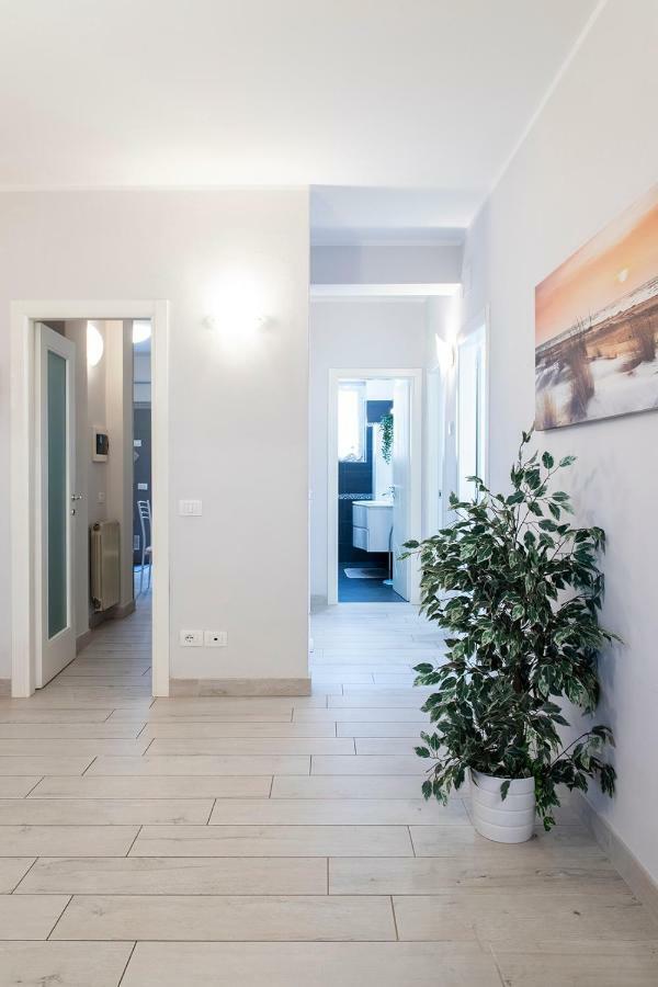 Appartamento Alex Vista Mare Lido di Camaiore Exterior foto